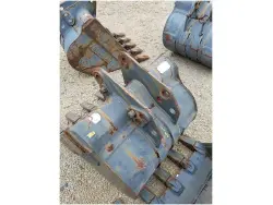 KOMATSU