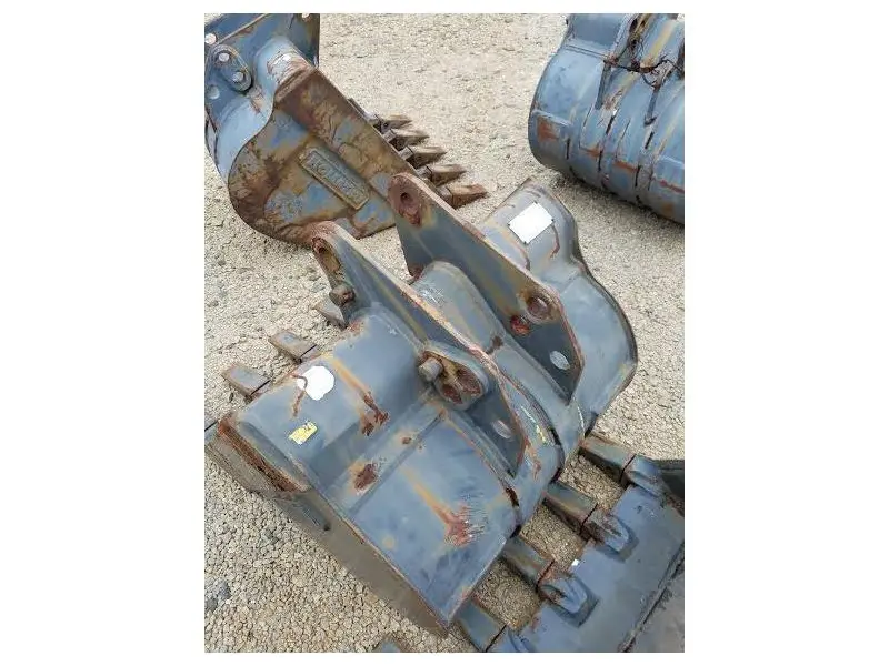 KOMATSU