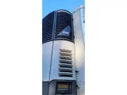 2011 UTILITY 28 FOOT WITH LIFTGATE