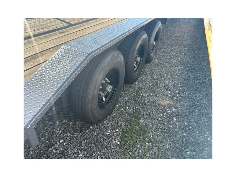 2023 LAMAR GOOSENECK