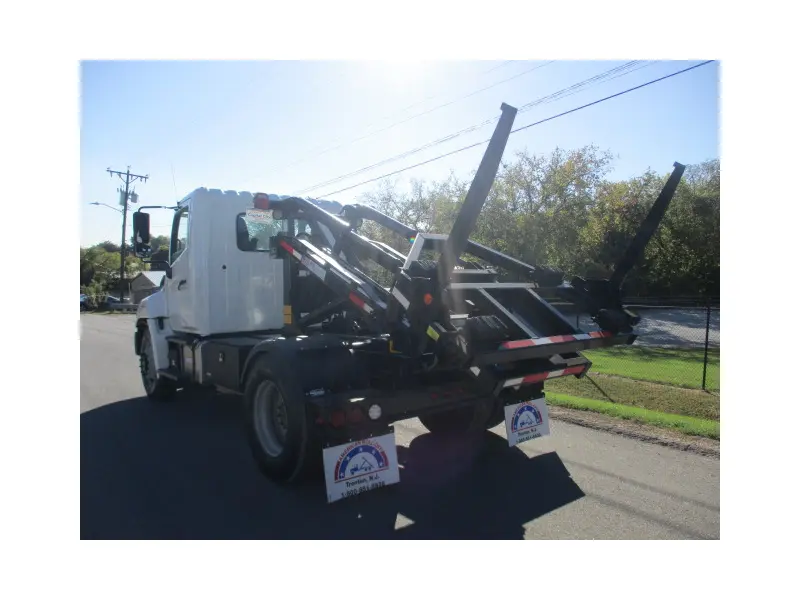 2014 HINO 338