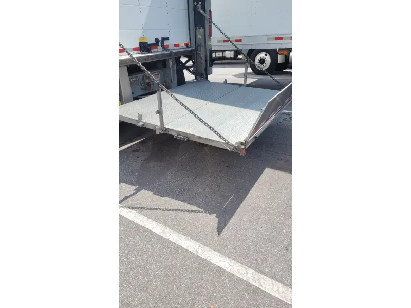 2017 GREAT DANE PUP DRY VAN TRAILER