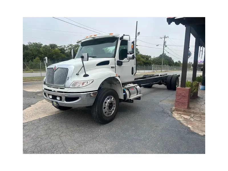 2021 INTERNATIONAL MV607