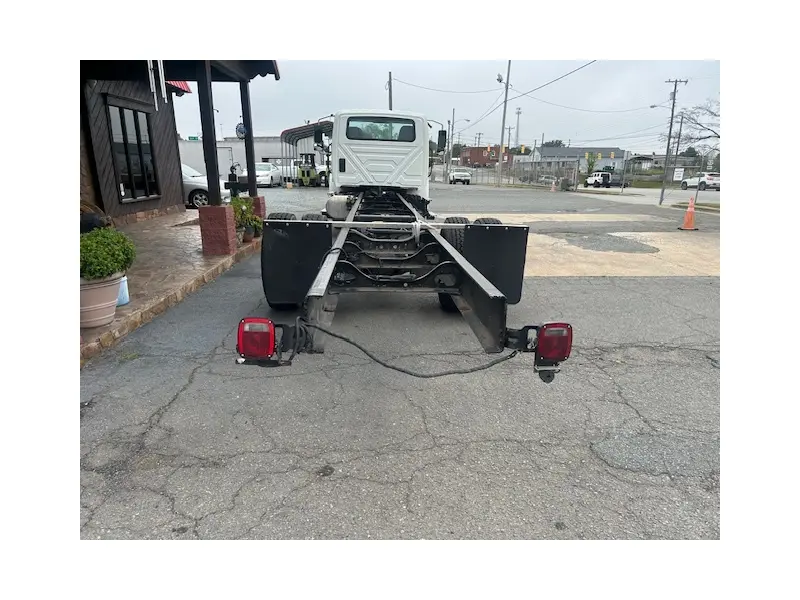 2021 INTERNATIONAL MV607