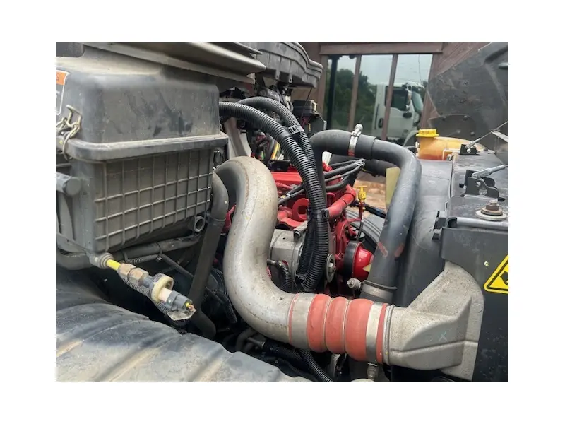 2021 INTERNATIONAL MV607