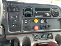 2018 FREIGHTLINER BUSINESS CLASS M2