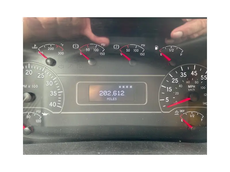 2020 INTERNATIONAL MV607