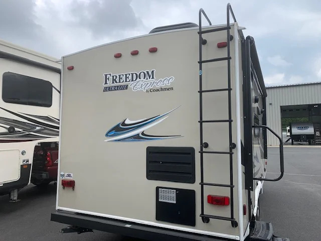 Picture of 2019 COACHMEN FREEDOM EXPRESS ULTRA LITE 192rbs Mystic, Ct 6a3e9dea7399c20e9502071c